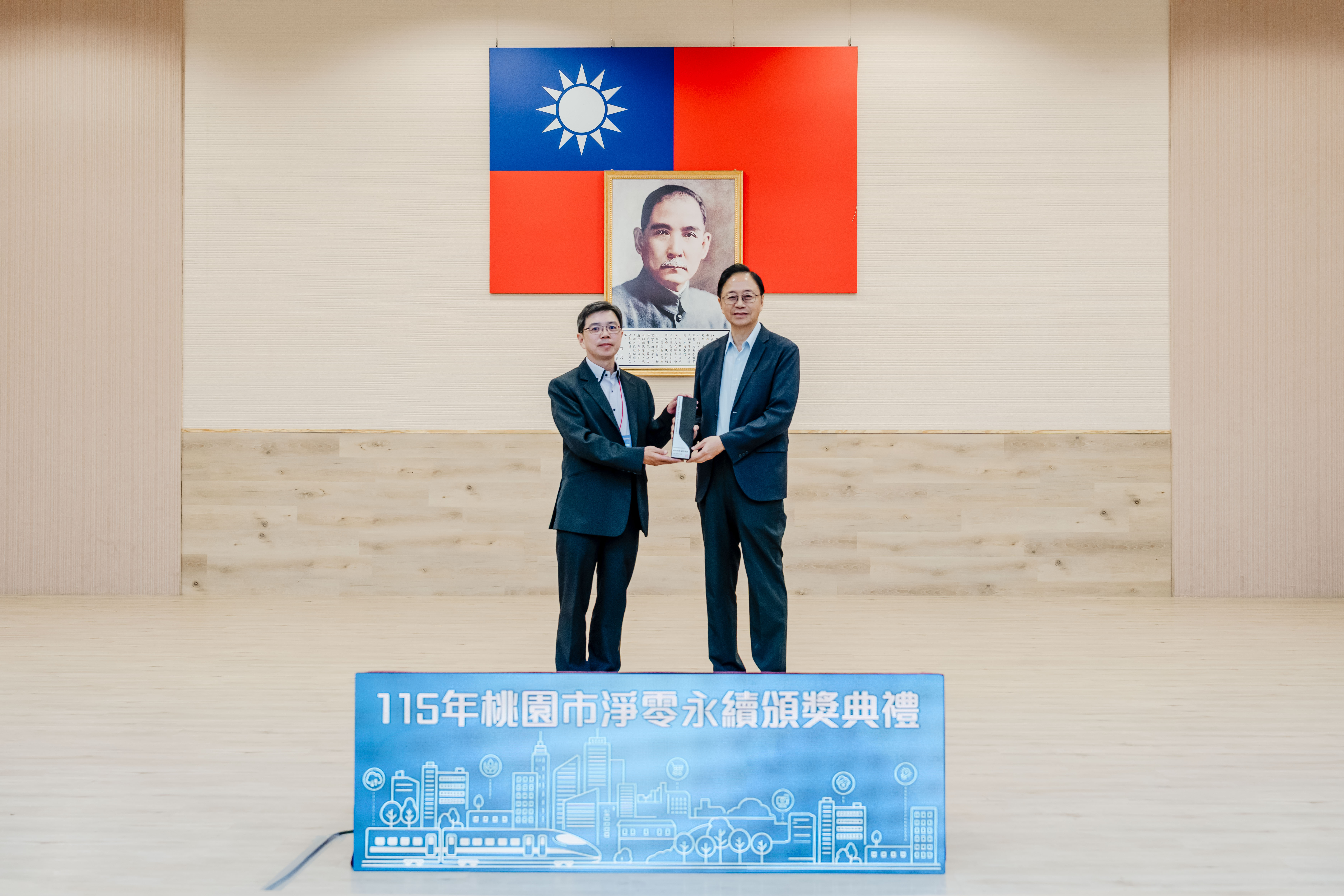 防疫尖兵銅獎
